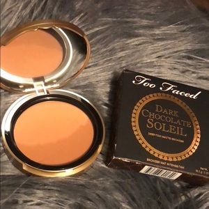 Too faced dark chocolate solei